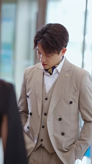 绝世龙王在都市（76集）短视频追剧推荐