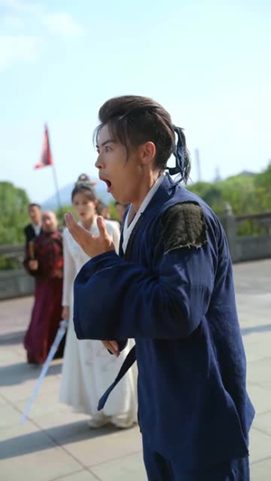 完蛋所有人都以为我是绝世高手（62集）热播短剧重燃