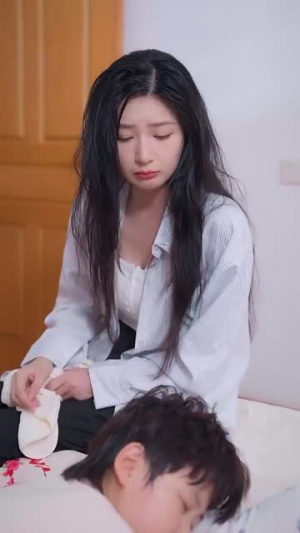 总裁夫人从农村来给你撑腰了(80集) 总裁夫人从农村来给你撑腰了(80集)精彩的短剧