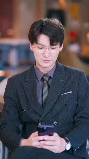 闪婚傻妻甜又野(73集) 闪婚傻妻甜又野(73集)最火的短剧