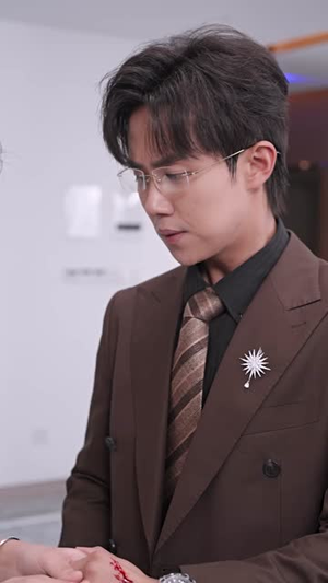 禁欲大叔又甜又撩(94集) 禁欲大叔又甜又撩(94集)精彩短剧追不停