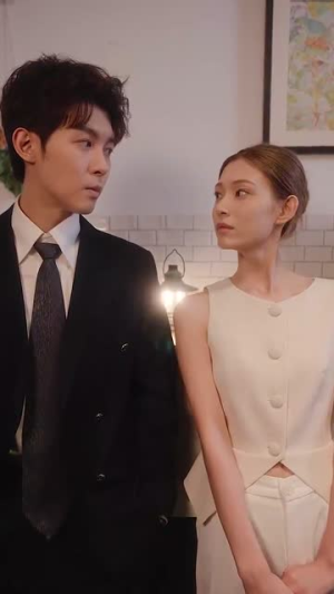 暗夜浪漫（40集）热门短剧看不停