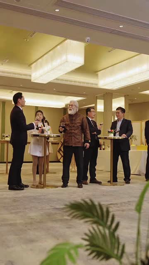 被偷听心声全城美女爱上我 （82集）短剧前十排行榜