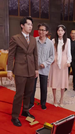 功成名就后，我回乡光耀师门（32集）免费在线看全集