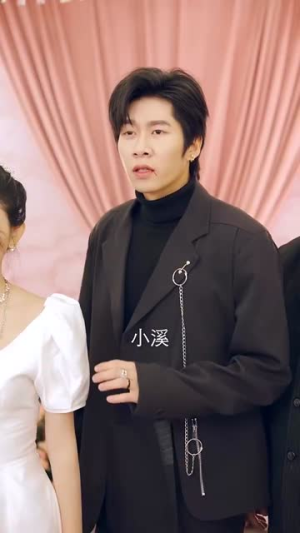 战神的五个绝色师姐倒追我（82集）好看的短剧推荐