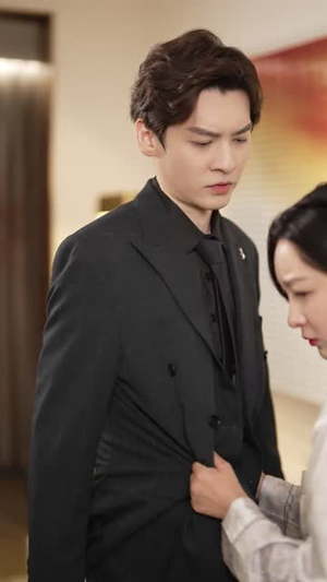 大小姐驾到：她带着四宝惊艳全城（92集）短剧中追到爽