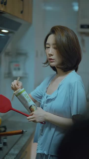 穿越后，皇上追来现代了（95集）精彩短剧天天看