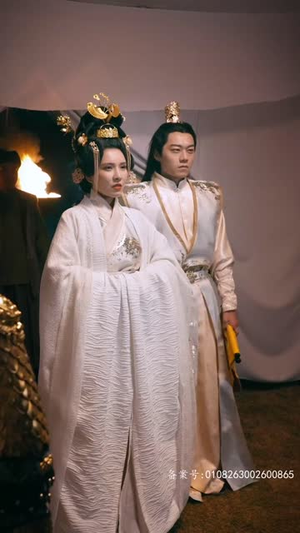 来到现代，皇帝开始复仇（80集）精彩短剧来了