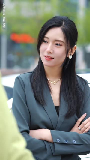 恋上红唇（100集）免费版