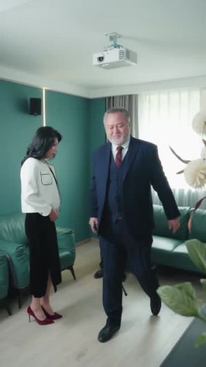 偷偷喜欢你（75集）亿万短剧抢先看