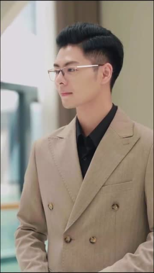 她携三宝虐翻大佬集团（79集）短剧全集大结局