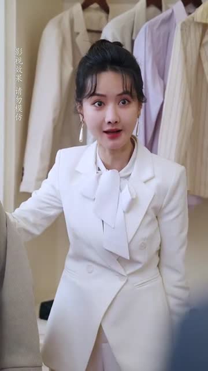 她在浪尖上起舞（64集）女主角是谁