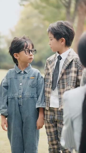 萌宝助攻，爹地不要跑（64集）热播古装短剧