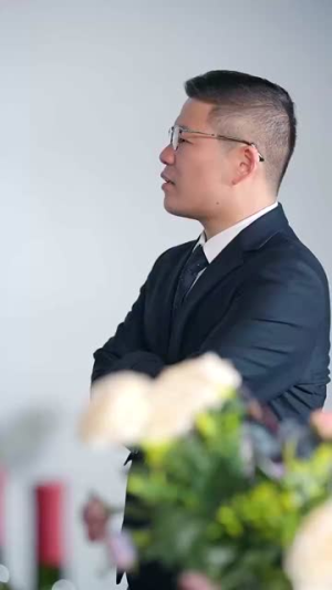 伊甸之东(80集) 伊甸之东(80集) 男主角是谁