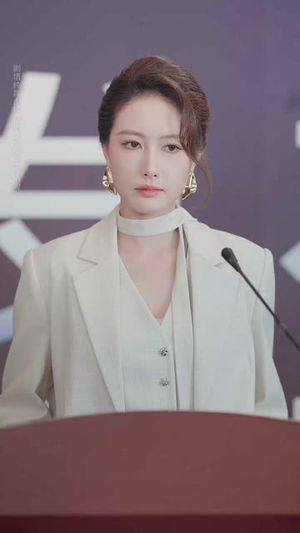 中秋月她只谋局不谋圆（77集）最热短剧抢先看