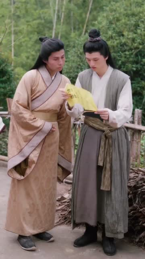 穿越反派,洗白救全家:反派怎么啦(65集) 穿越反派,洗白救全家:反派怎么啦(65集)短剧热播推荐