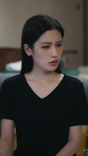 恋综显眼包顶流小花扛不住了（80集）最火的短剧