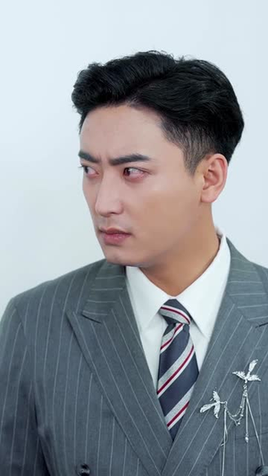 重生后,婆婆手拿复仇剧本(76集) 重生后,婆婆手拿复仇剧本(76集)在线观看