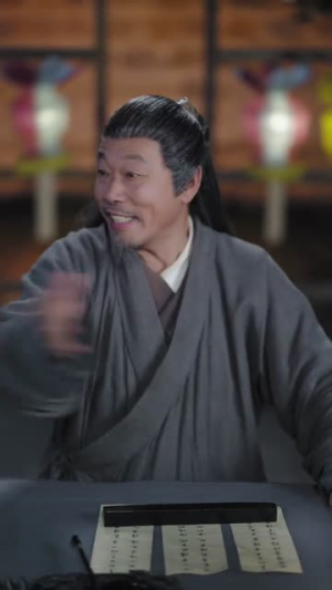 穿回古代开诊所系统助我救苍生（80集）短剧介绍