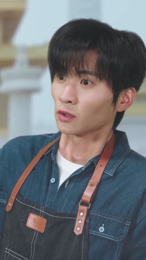 我靠摆摊南天门,走上人生巅峰(68集) 我靠摆摊南天门,走上人生巅峰(68集)最火的短剧