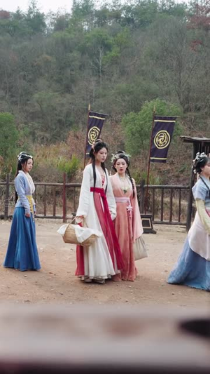 刚穿越就洞房,我靠泡面换战马(80集) 刚穿越就洞房,我靠泡面换战马(80集)全季一次看完