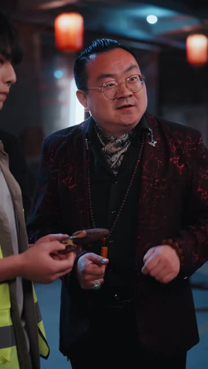被拖欠工资,农民工觉醒了透视眼(96集) 被拖欠工资,农民工觉醒了透视眼(96集)网络小短剧