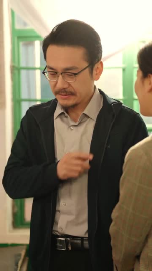 重生80,万物词条助我纵横商海(80集) 重生80,万物词条助我纵横商海(80集)解说