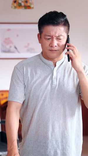 五十岁隐藏身份，我遇见真爱（69集）小短剧推荐