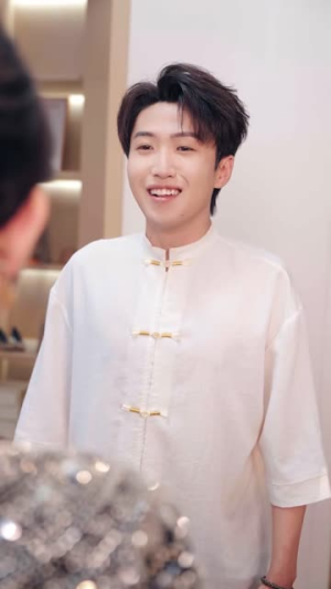 冰山美女的近身傻婿（88集）最热短剧抢先看