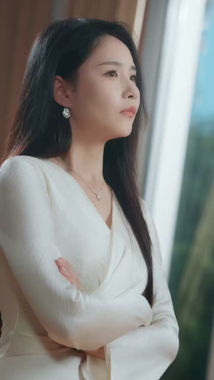 她从泥里站成了光（60集）最后一集