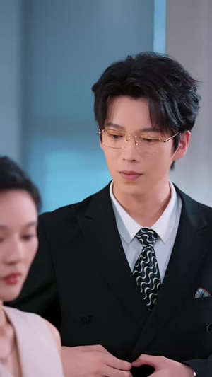 离婚当晚,纪总收回整个集团(40集) 离婚当晚,纪总收回整个集团(40集)短剧上头又好看