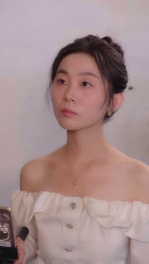 神级房东:我的租客各个都是大佬第1季(70 集) 神级房东:我的租客各个都是大佬第1季(70 集)甜宠短剧推荐