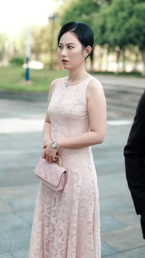 高调离婚，沈小姐势不可挡（71 集）热播短剧免费看