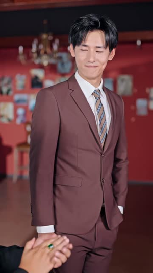重生拒分家,守住自家地皮(60 集) 重生拒分家,守住自家地皮(60 集)第一季