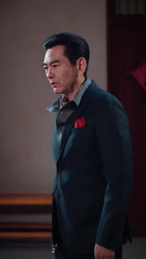我家矮马秒变大白龙，反派全跪了（43 集）女主谁演的