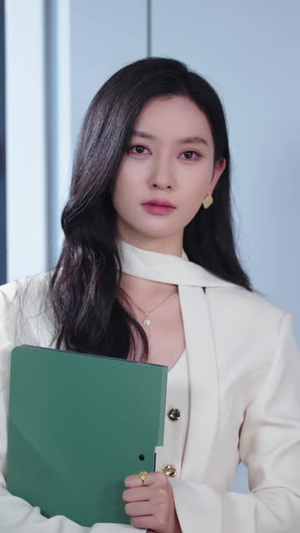 她从不谋爱第四部（82 集）假戏真做